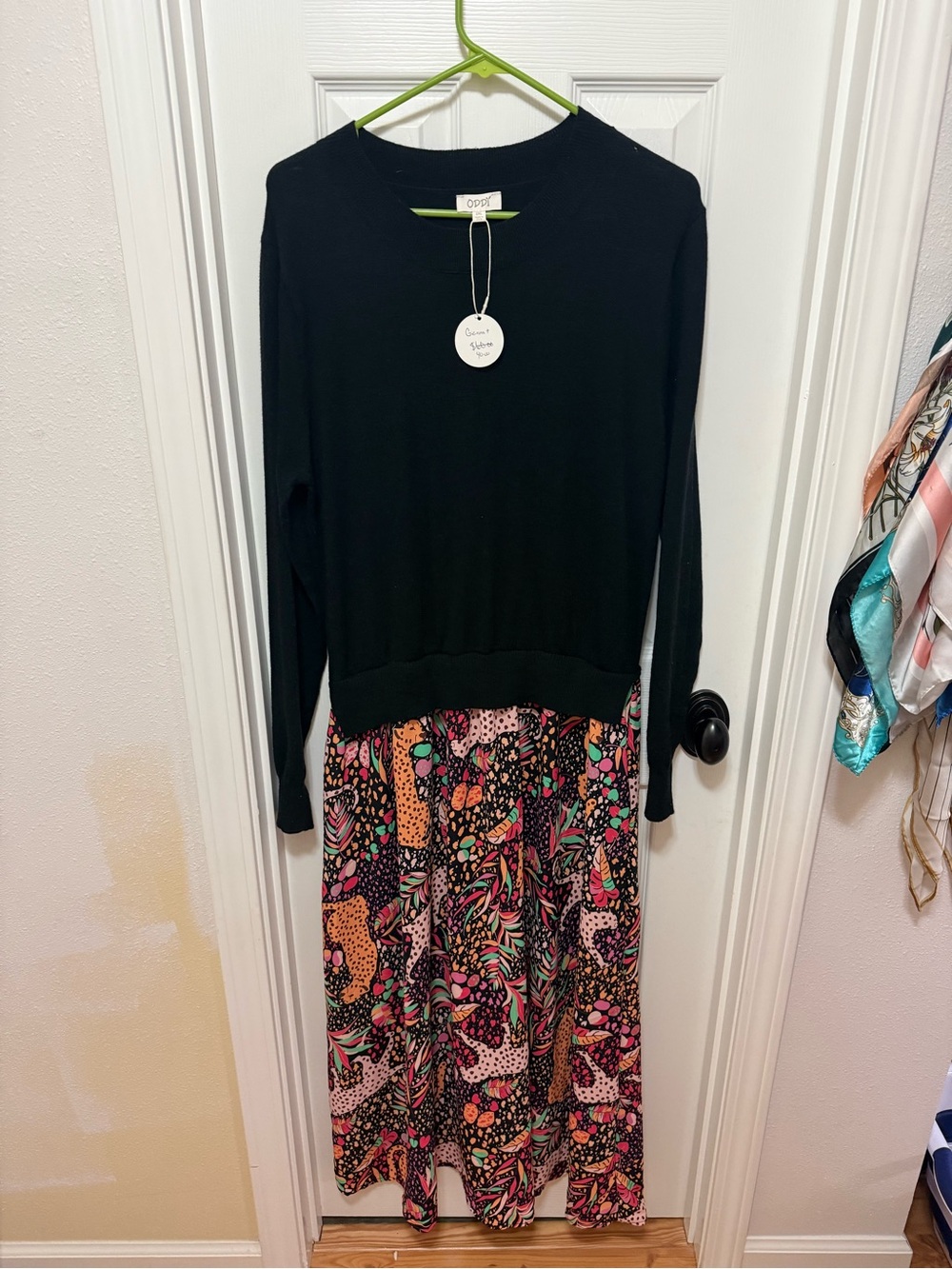 ODDY Black Long-Sleeve Top with Multicolor Printed Maxi Skirt